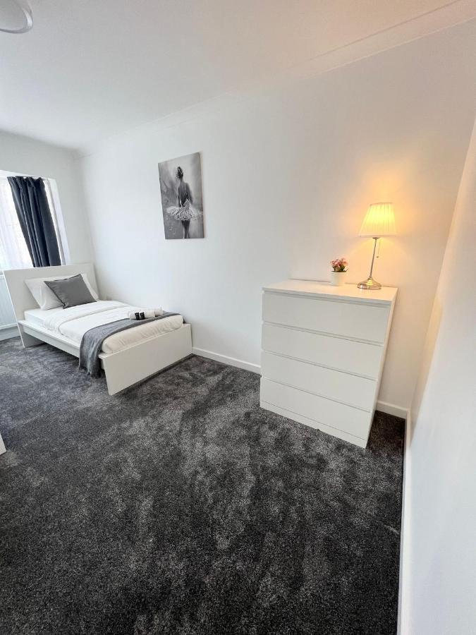 Stunning Flat In Greater London Hotel Esterno foto